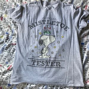 Peanuts Christmas tee